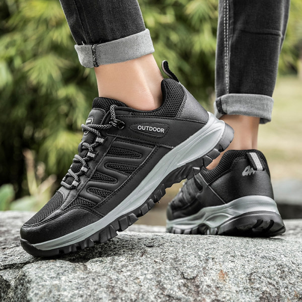 Uniszex cipő fűzővel - turista