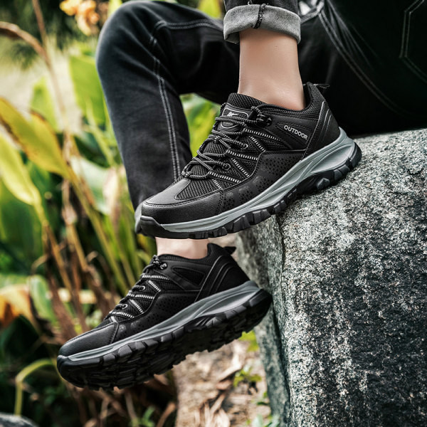 Νέο μοντέλο ανδρικά παπούτσια πεζοπορίας με αντιολισθητική σόλα