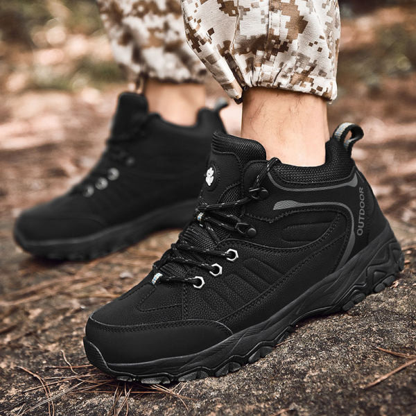 Vyriški žygio batai neslidžiu padu