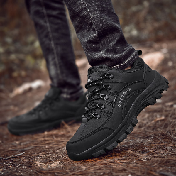 Ūdensizturīgas vīriešu pārgājienu kedas