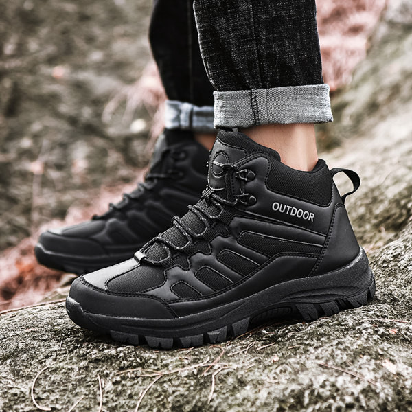 Muške neklizajuće cipele u dvije boje