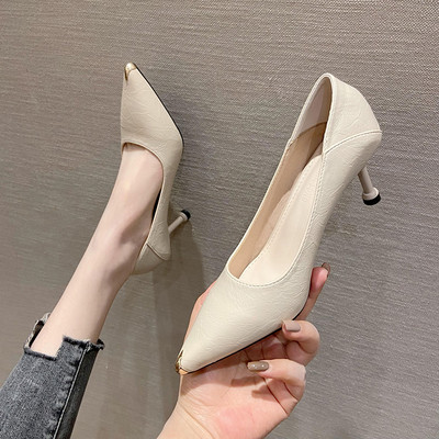 Μυτερά γυναικεία παπούτσια με ψηλό τακούνι 3εκ