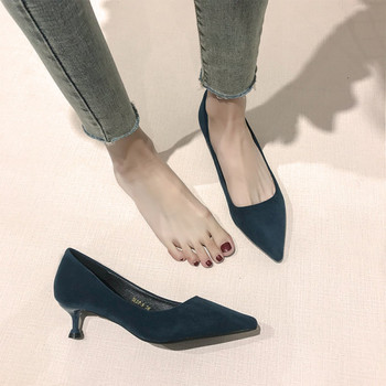 Модерни дамски заострени обувки в черен и син цвят