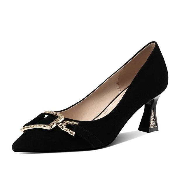 Elegantas sieviešu kurpes ar papēžiem