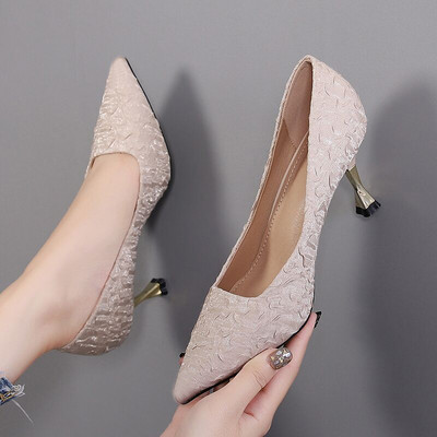 Women`s pointed toe shoes