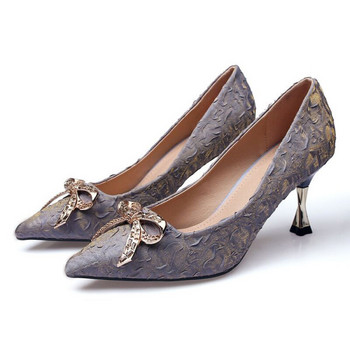 Дамски модерни обувки с тънък ток 6см  и декоративни камъни