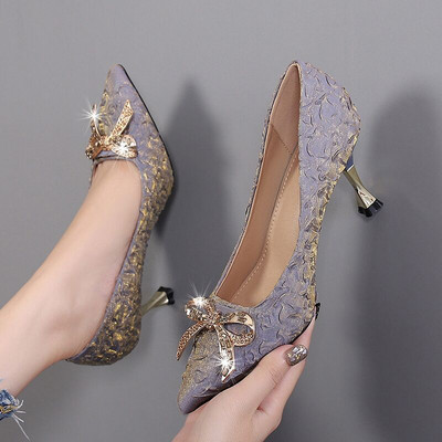 Sieviešu modernas kurpes ar plānu papēdi 6cm un dekoratīviem akmeņiem