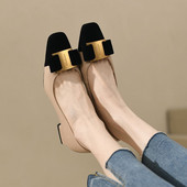 Női alkalmi cipő csattal