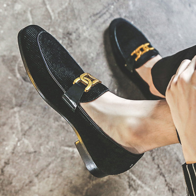 Vīriešu ikdienas apavi ar metāla ķēdīti