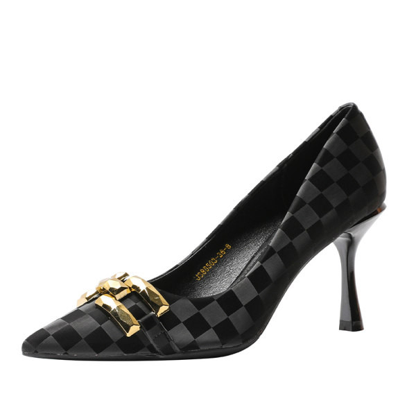 Augsti sieviešu apavi no eko ādas ar apdruku un metāla elementiem