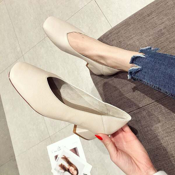 Sieviešu apavi - tīrs modelis