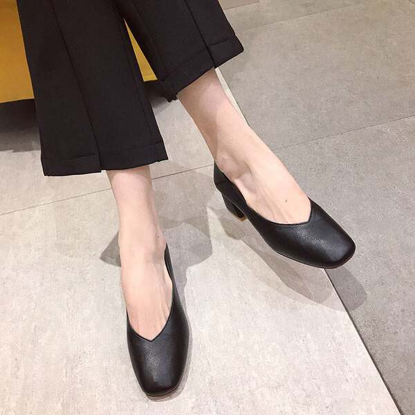 Sieviešu apavi - tīrs modelis