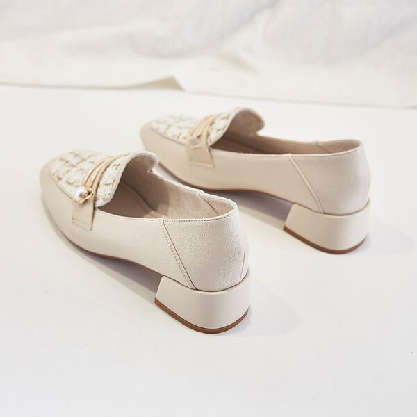 Ženske moderne cipele na visoku četvrtastu petu 3,5cm i bisernim ukrasom