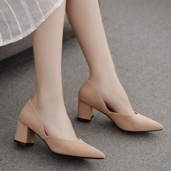 Γυναικεία μυτερά παπούτσια με τετράγωνο τακούνι 5cm