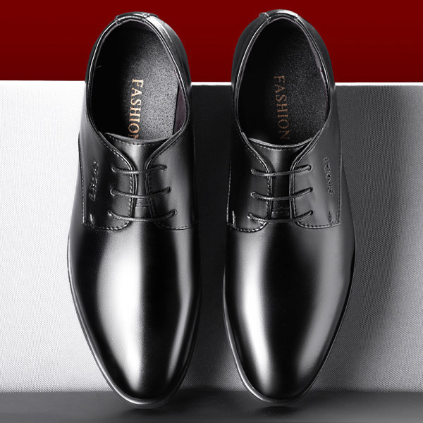 Vyriški juodi odiniai suvarstomi batai