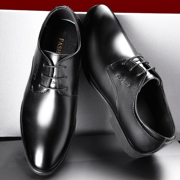 Vyriški juodi odiniai suvarstomi batai