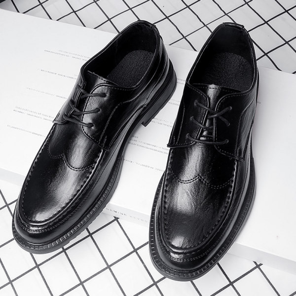 Ikdienas modeļa vīriešu apavi no eko ādas ar šņorēm