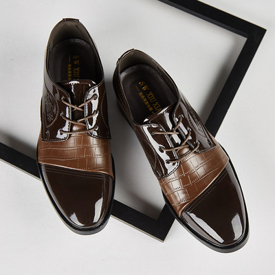 Elegantne muške cipele na vezanje