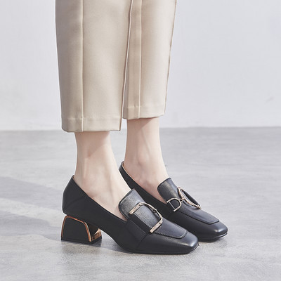 Sieviešu eko ādas apavi ar metāla sprādzi