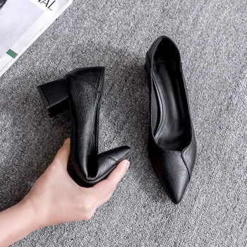 Дамски ежедневни обувки от еко кожа с дебел ток 