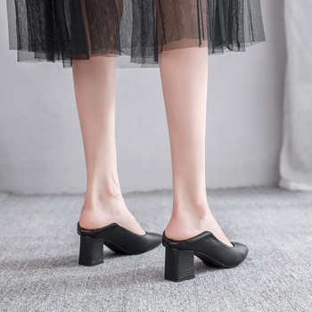 Дамски ежедневни обувки от еко кожа с дебел ток 