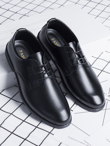 Vīriešu eko ādas smaila modeļa apavi