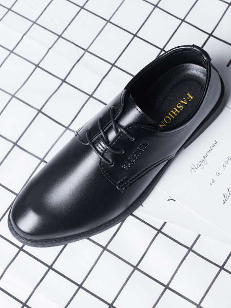 Vīriešu eko ādas smaila modeļa apavi