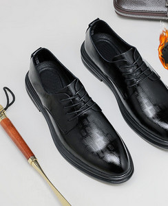 Vīriešu formālas ādas apavi ar šņorēm jauns modelis