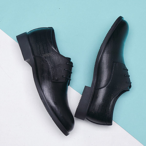 Vīriešu ādas apavi ar šņorēm