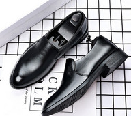 Vīriešu ādas apavi - tīrs modelis