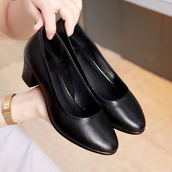 Пролетно-есенни дамски обувки от еко кожа в черен цвят