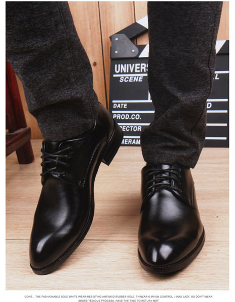 Vyriški modernūs batai dviejų modelių su raišteliais