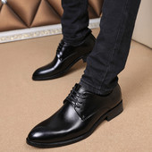 Čiste svečane cipele od eko kože