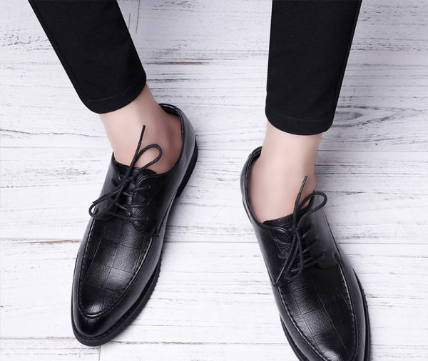 Modes vīriešu smailas kurpes no eko ādas