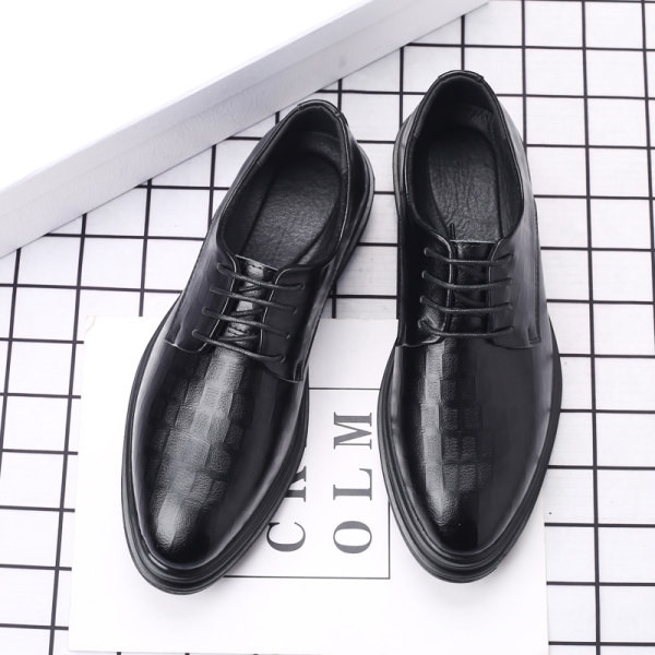 Vīriešu formālie apavi no eko ādas ar apdruku