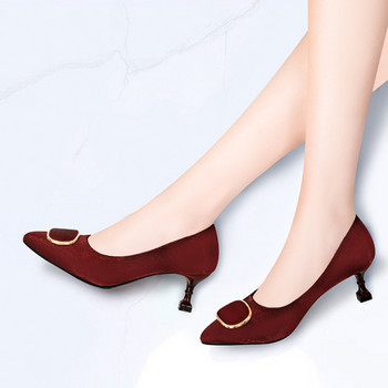Дамски обувки с катарама в два цвята 