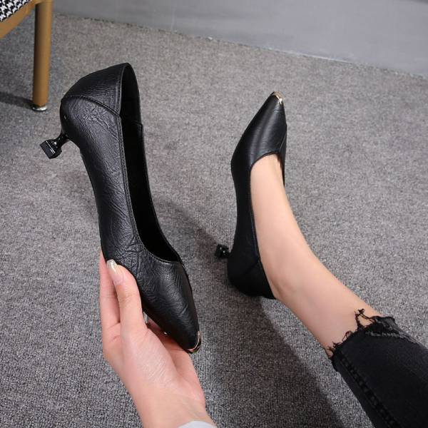 Jauns sieviešu ādas apavu modelis ar 5cm papēdi