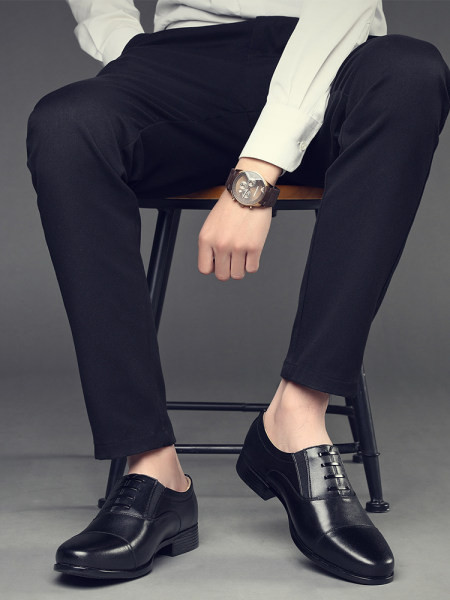 Мъжки официални обувки от еко кожа с подплата