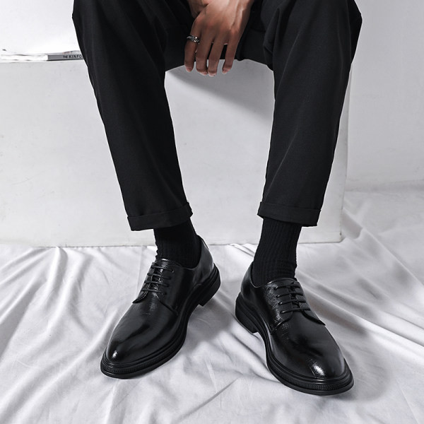 Vīriešu formālie apavi - izgatavoti no eko ādas