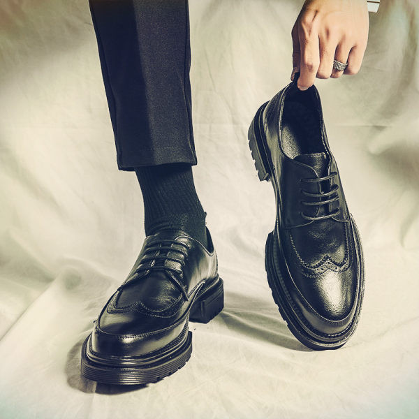 Moodsad nööriga nahast meeste pidulikud kingad