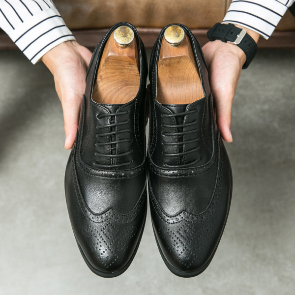 Muške kožne cipele na šiljak