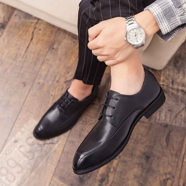 Мъжки обувки -  с връзки в два цвята 