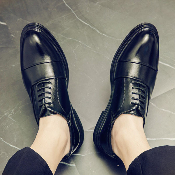 Oficiālais apavu modelis no eko ādas ar šņorēm