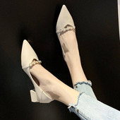 Öko bőrből készült hegyes női cipő