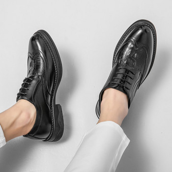 Модерни обувки с квадратен ток  -черен цвят