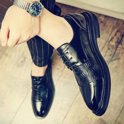 Stílusos férfi bőr fűzős cipő