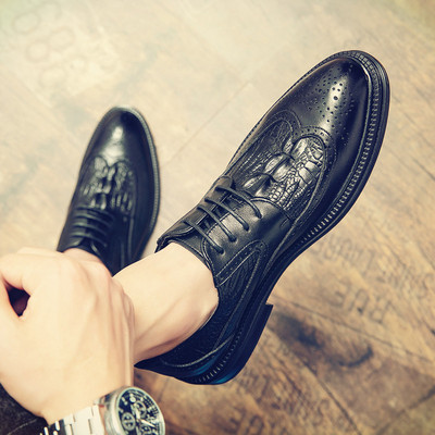 Μοντέρνα ανδρικά παπούτσια με κορδόνια από τεχνητό δέρμα