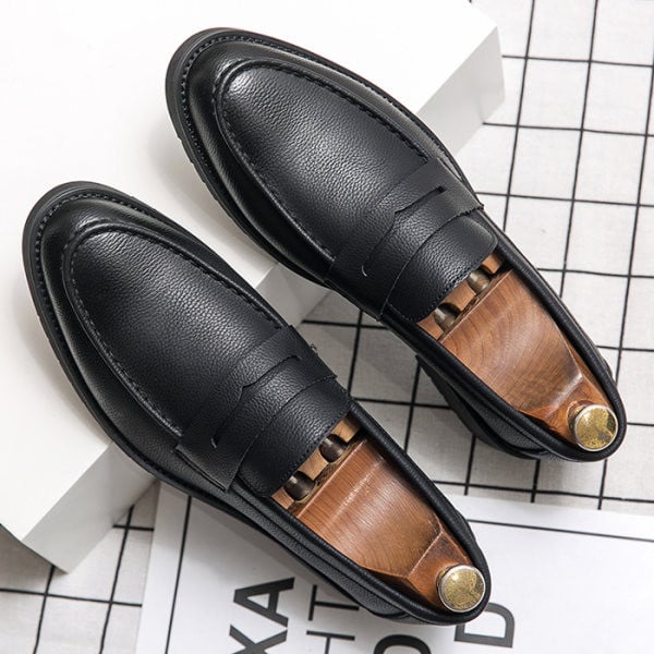 Eko bőrből készült férfi cipő, letisztult modell