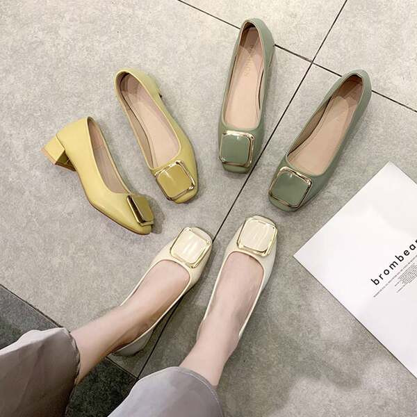 Sieviešu elegantas kurpes ar papēžiem