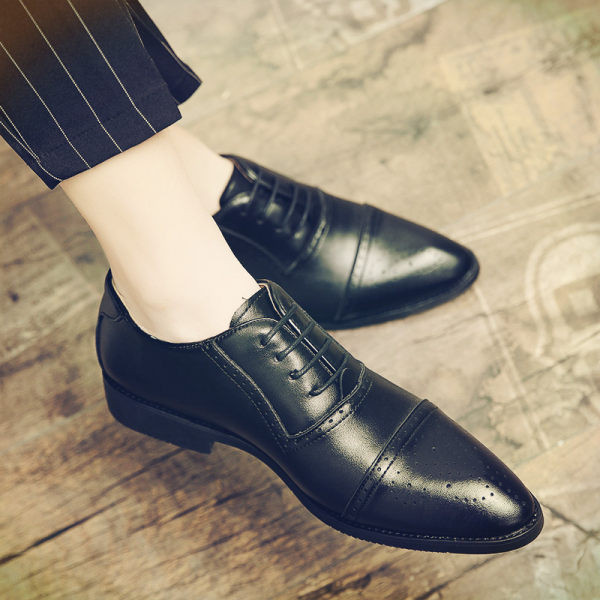 Hegyes férfi formális cipő eco bőrből, két színben